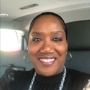 Meet your Posher, Jeanette